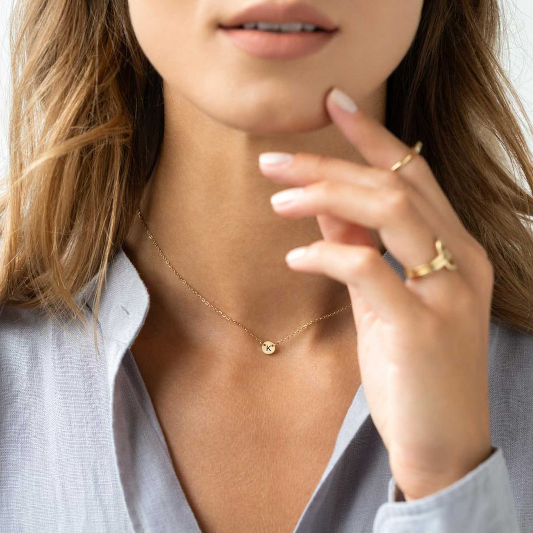 【Grace Personalized】ELENA INITIALネックレス Elena Initial Necklace - Etsy